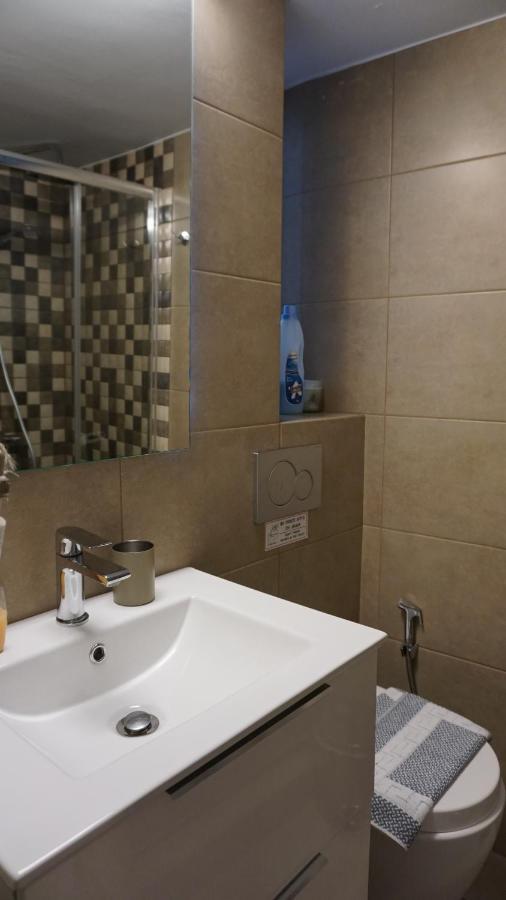 Stylish Studio Below The Acropolis Atenas Exterior foto